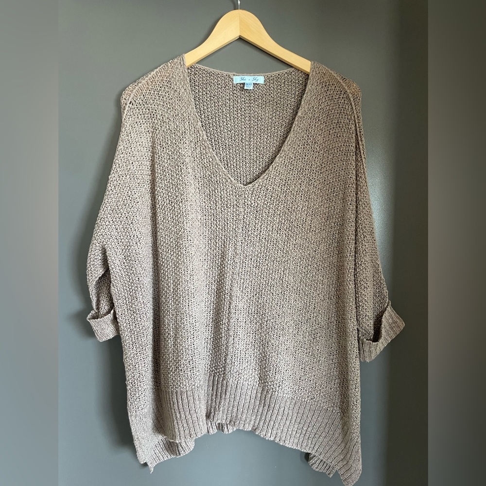 She + Sky Hi-Low Oversized Knit Sweater Brown/Tan